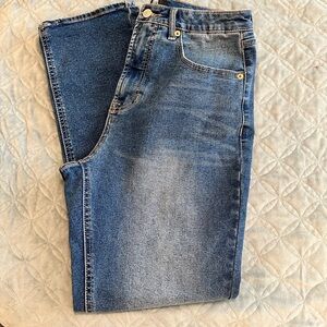 Frye Women's Cuffed Crop Jean, Dark Blue, 6